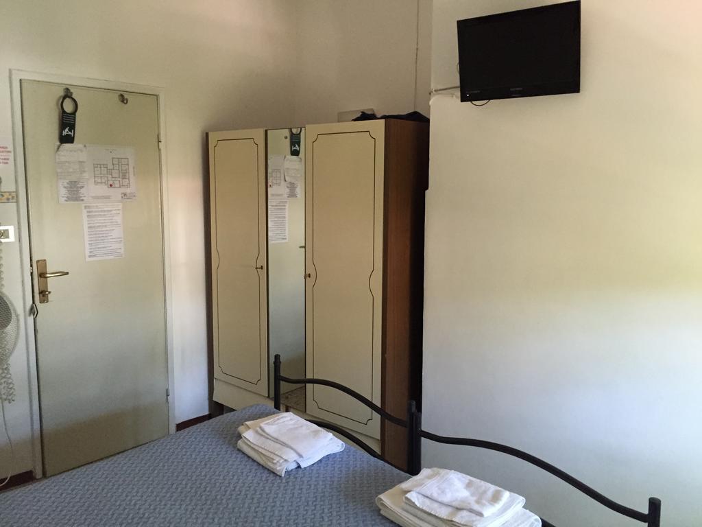 Hotel Zaghini Rimini Phòng bức ảnh