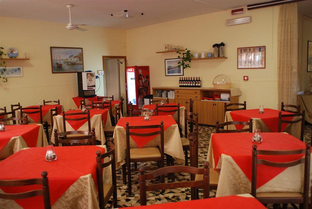 Hotel Zaghini Rimini Ngoại thất bức ảnh
