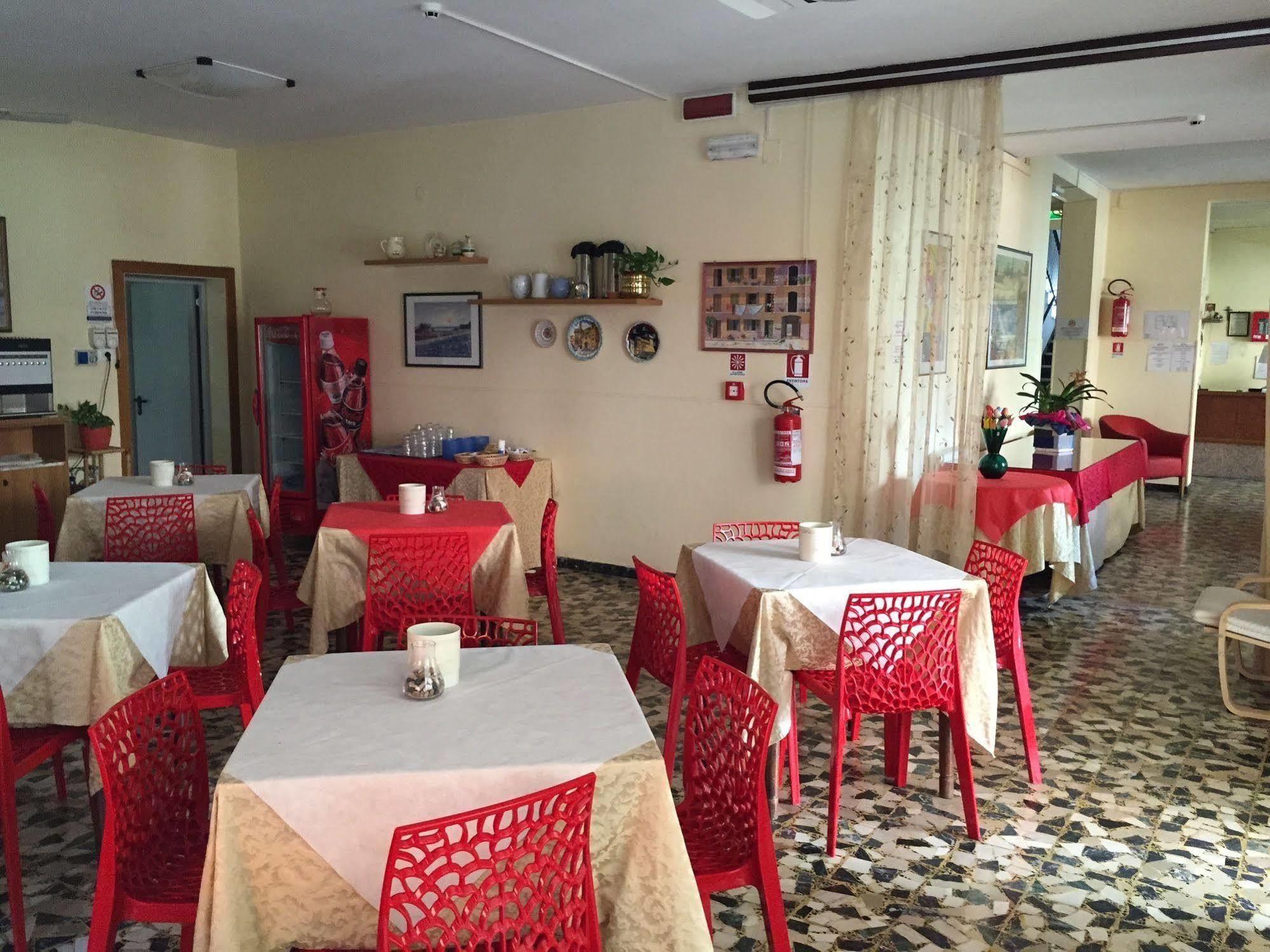 Hotel Zaghini Rimini Ngoại thất bức ảnh